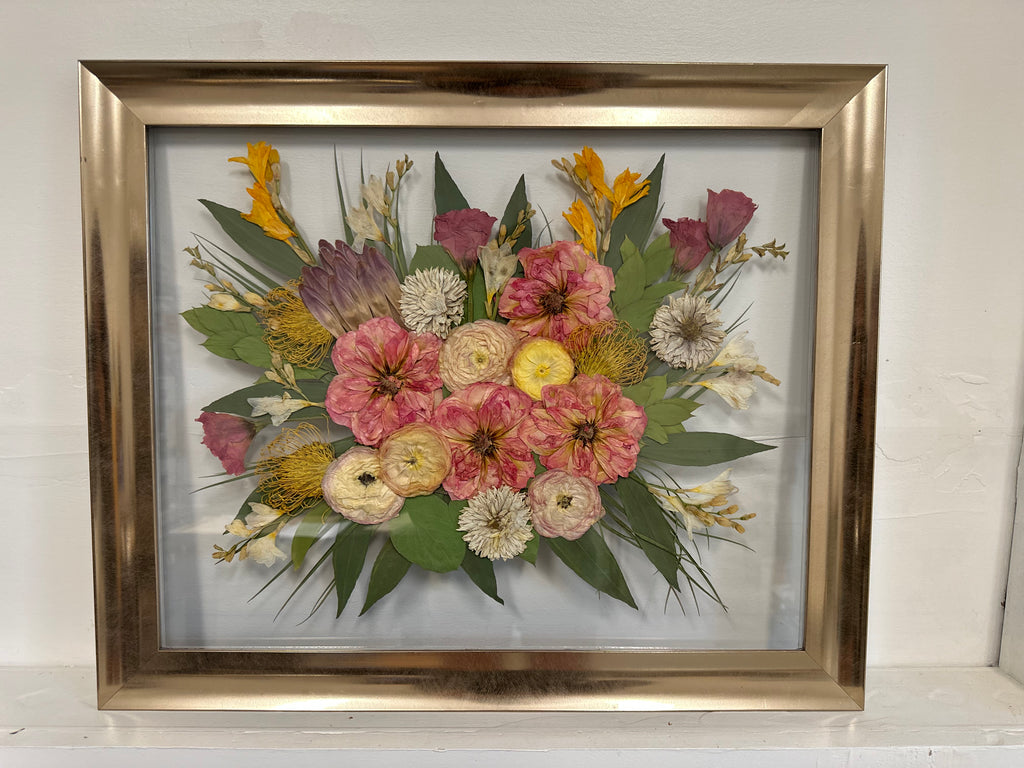 Bouquet Preservation Reservation Deposit — Signature Frame